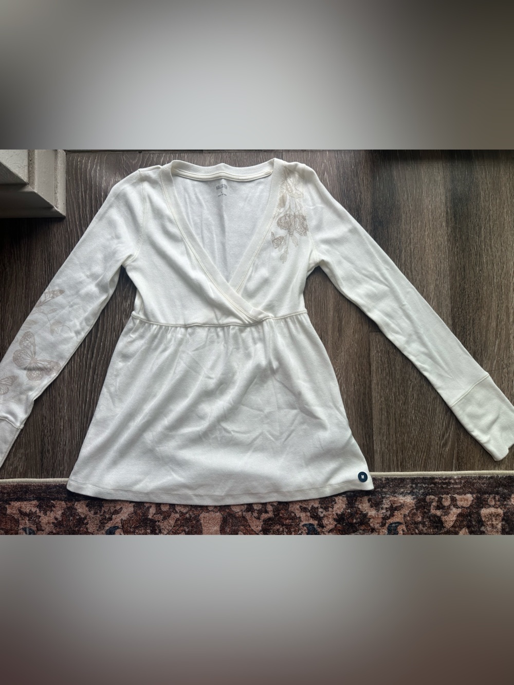 Hollister - Long Sleeve Babydoll Top - Picture 5 of 6